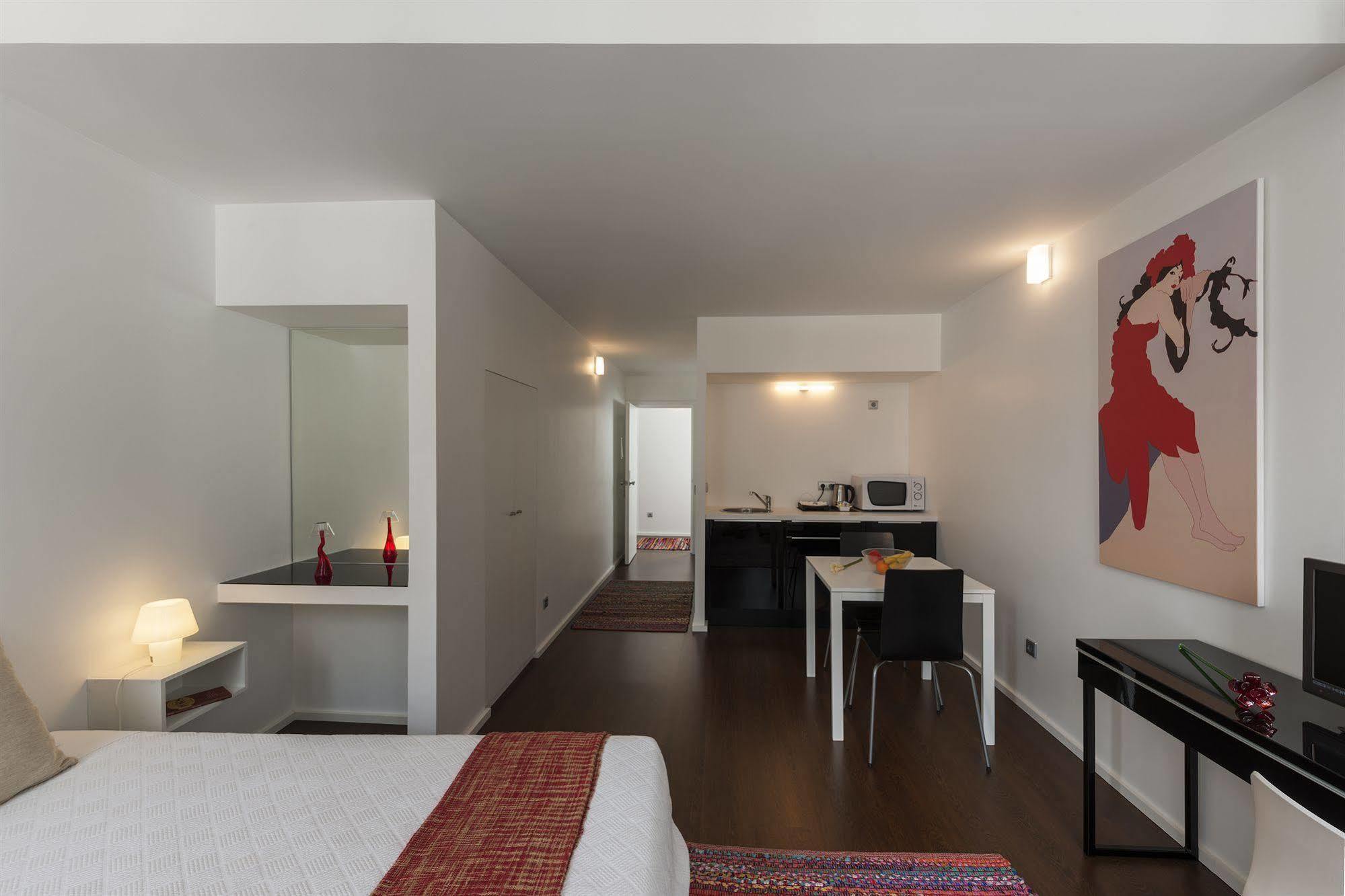 Fine Arts Studios By Olala Homes ポルト エクステリア 写真