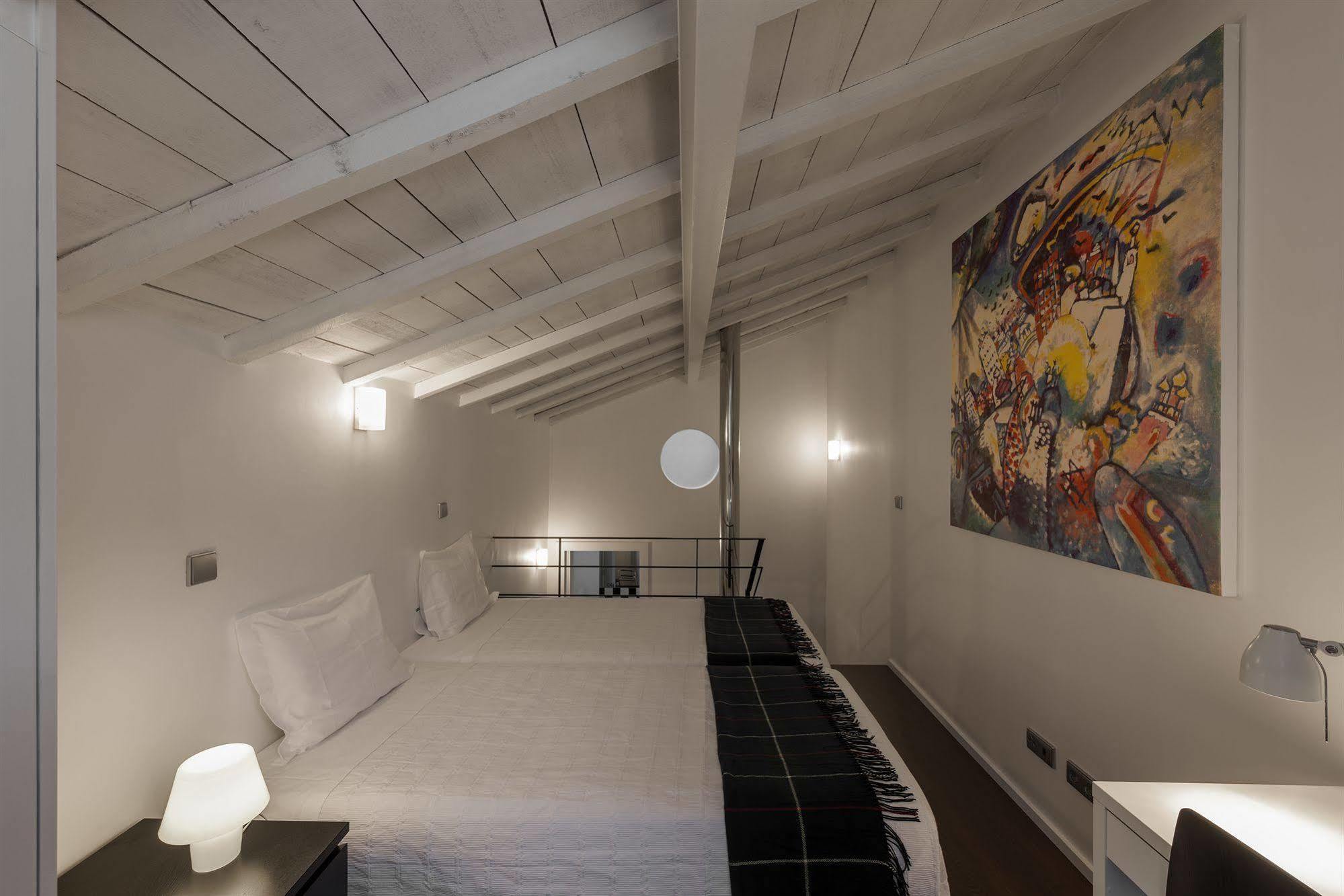 Fine Arts Studios By Olala Homes ポルト エクステリア 写真